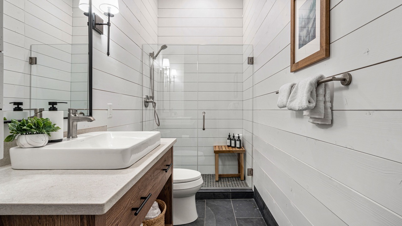 Photo of Bathroom in Canmore