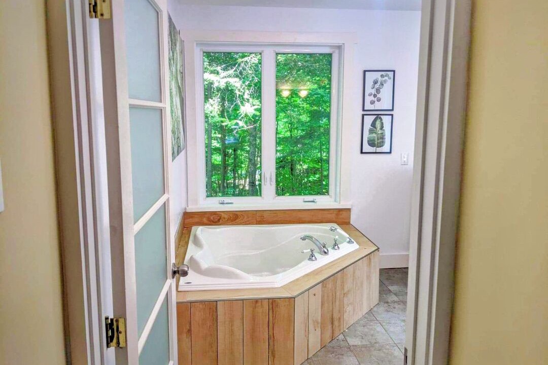 Photo of Bathroom in Asbestos