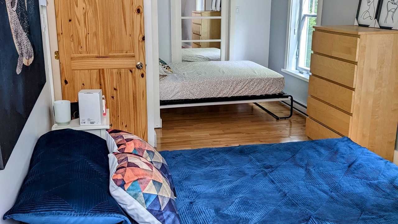 Photo of Bedroom in Asbestos