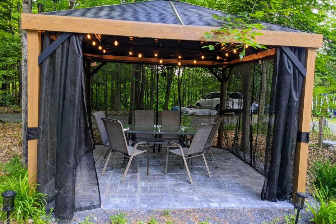 Photo of Outdoor in Asbestos