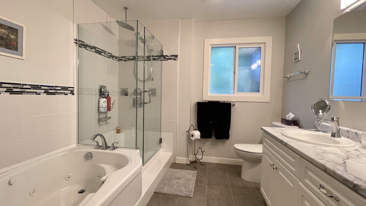 Photo of Bathroom in Yellow Point