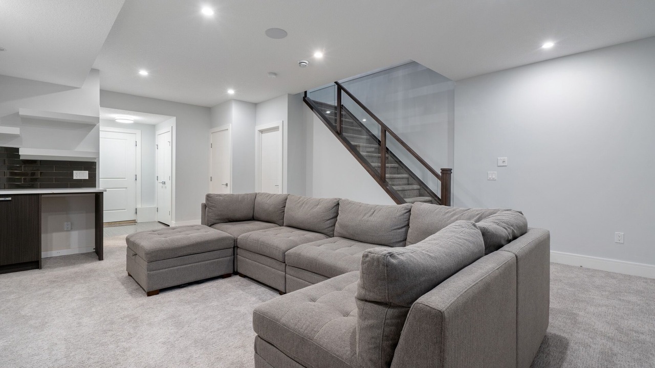 Photo of Livingroom in Parkhill-Stanley Park