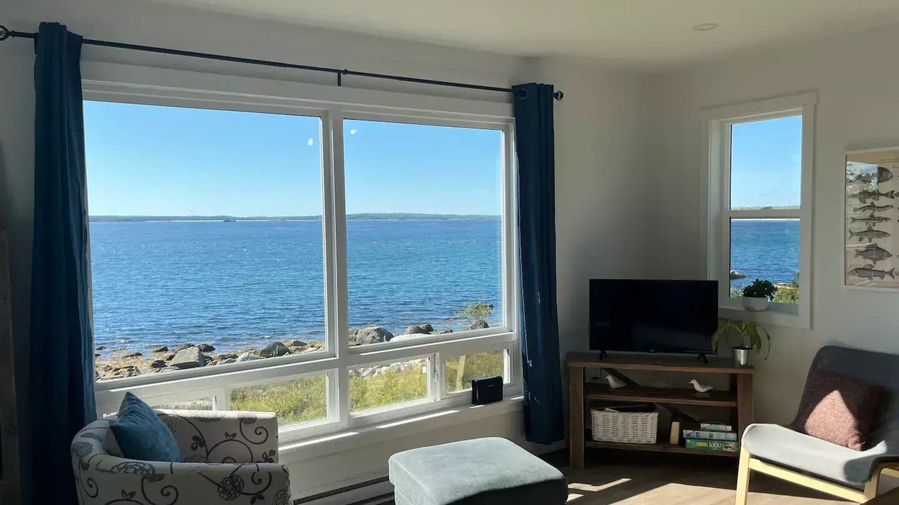 Photo of Livingroom in Summerville Centre