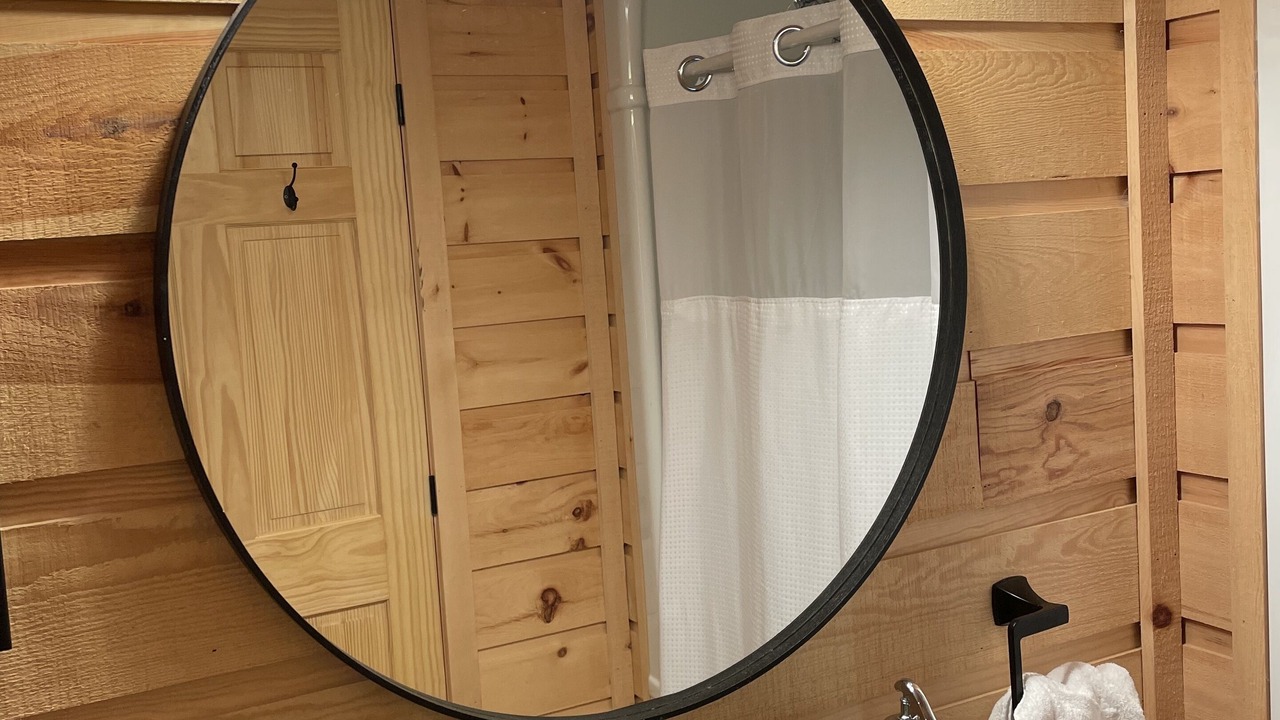 Photo of Bathroom in Dysart et al