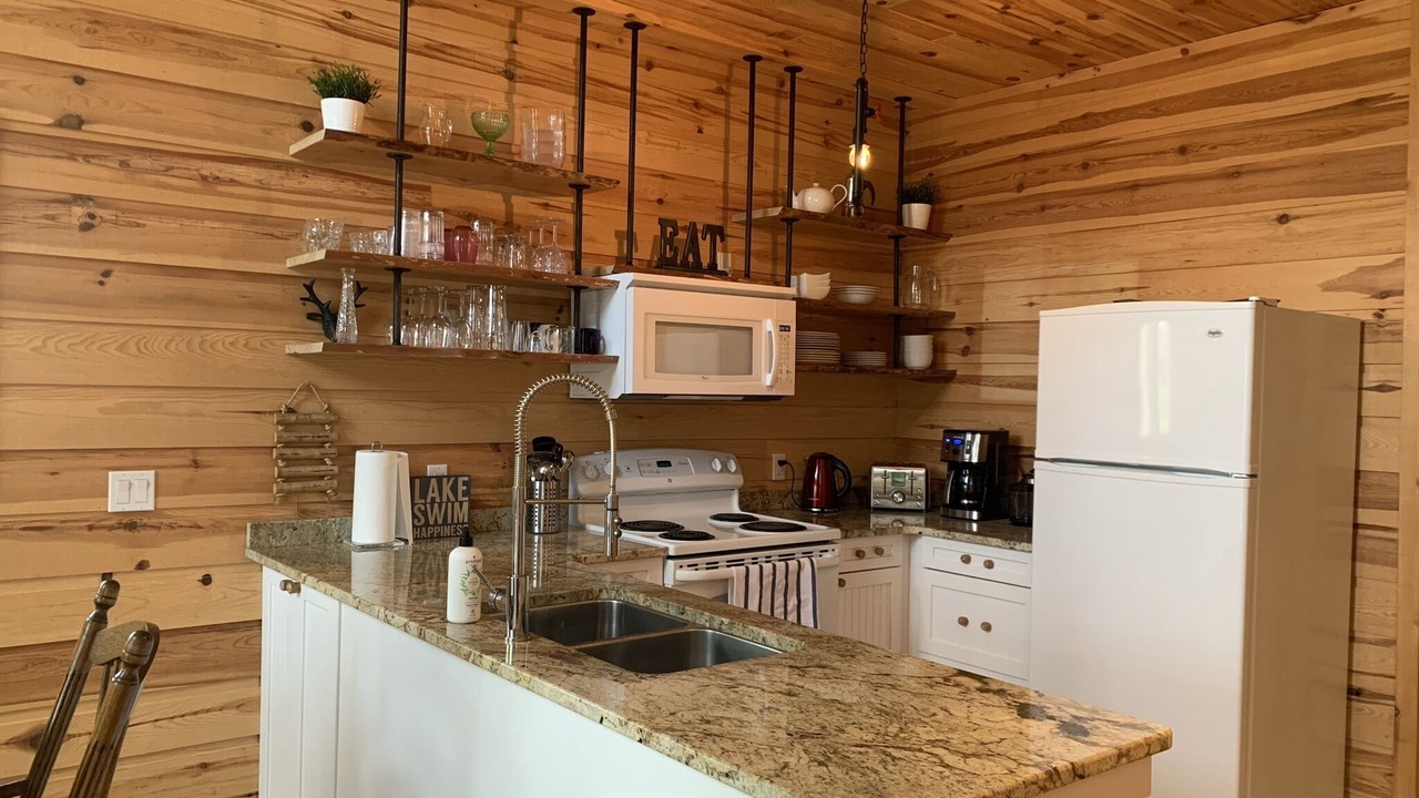 Photo of Kitchen in Dysart et al