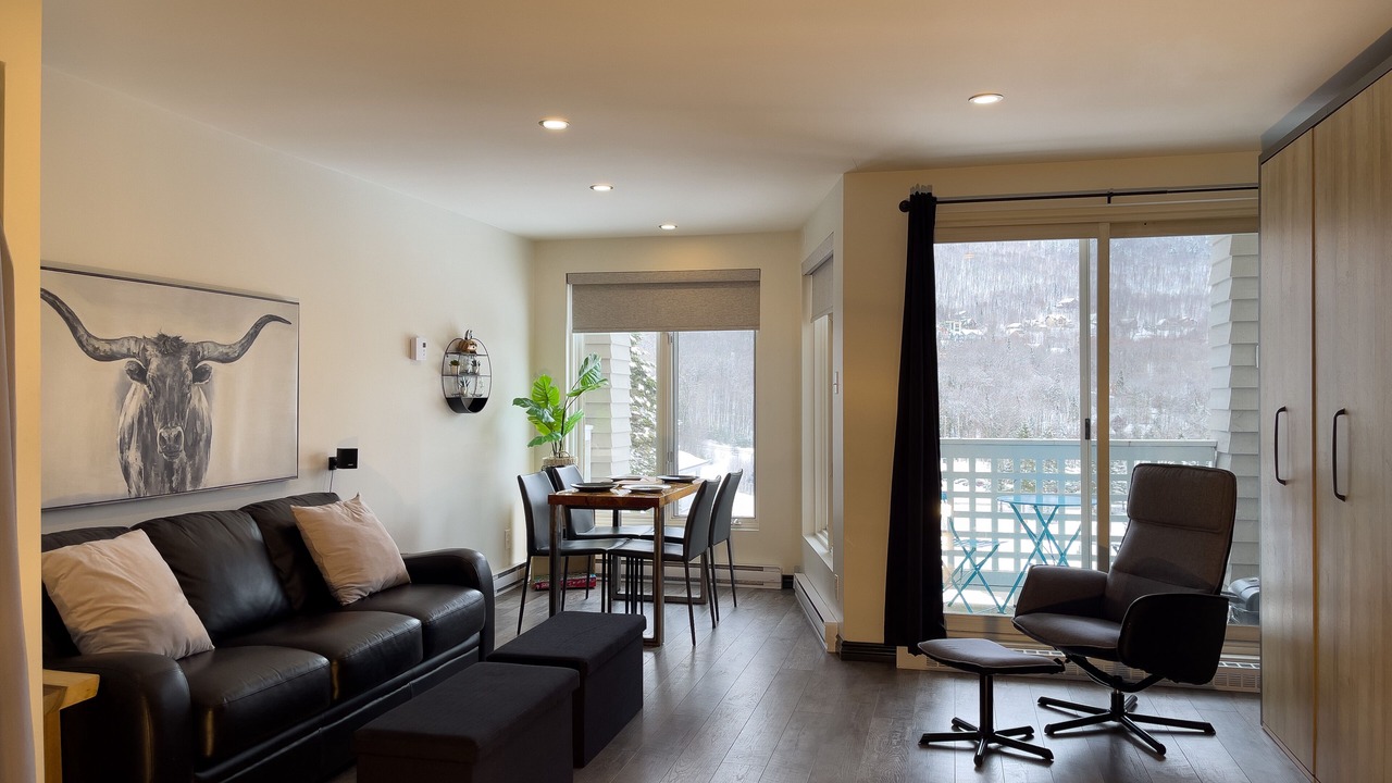 Photo of Livingroom in Stoneham