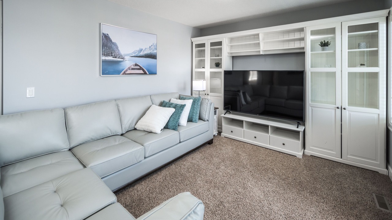 Photo of Livingroom in Chestermere