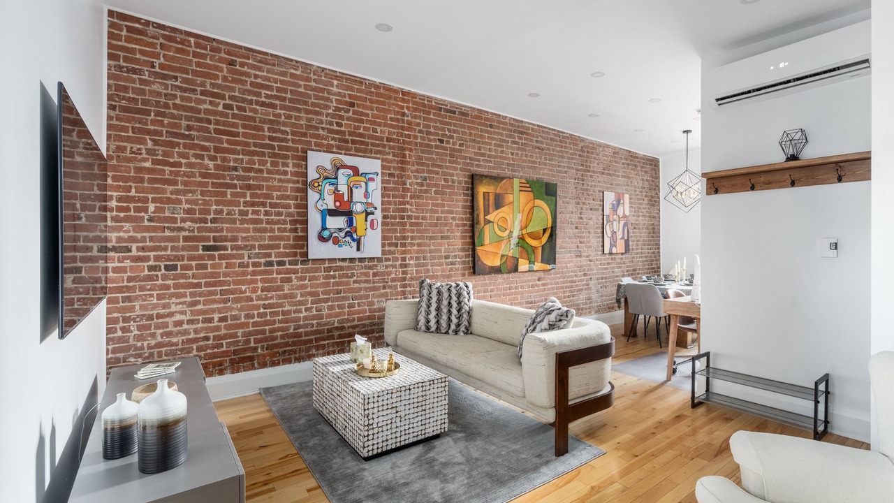 Photo of Livingroom in Plateau Mont Royal