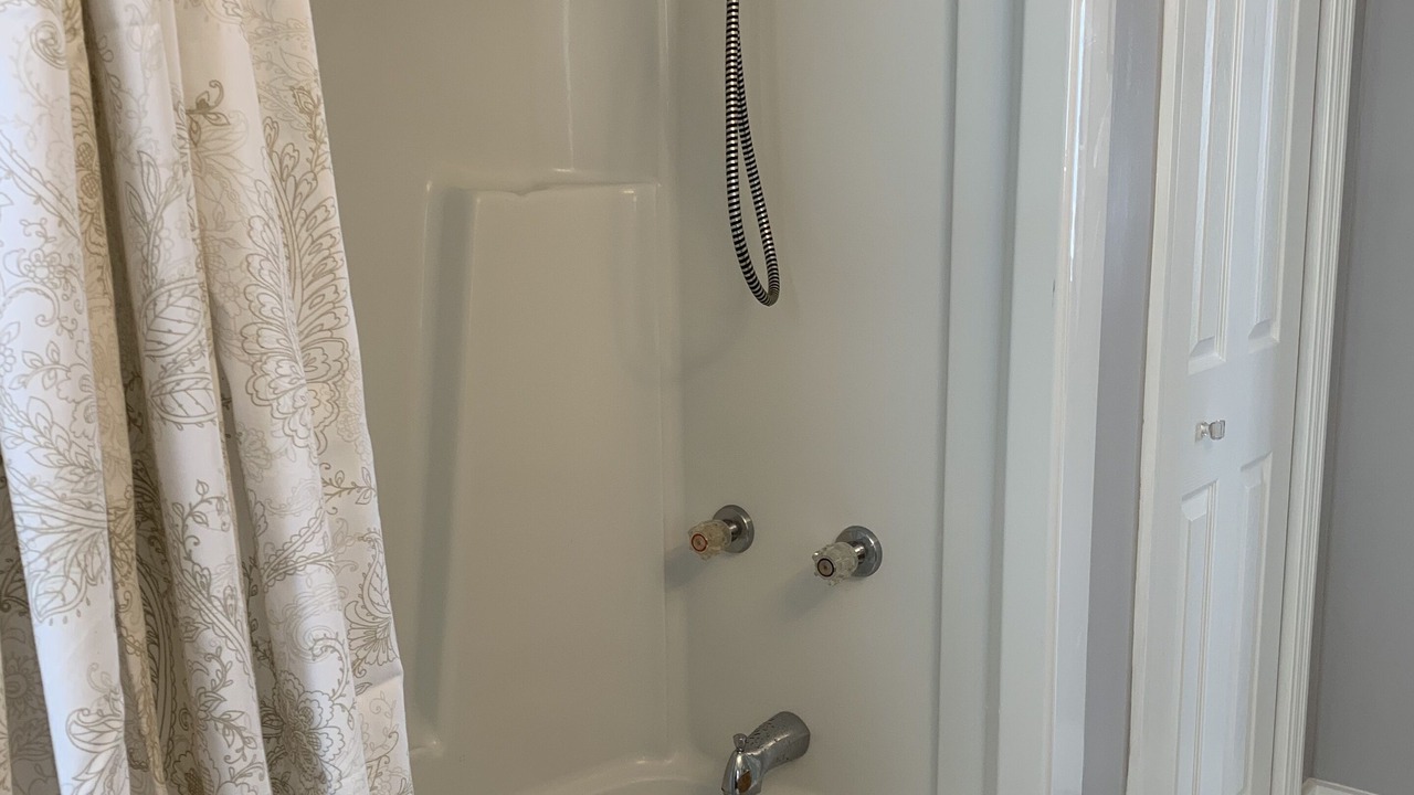 Photo of Bathroom in Summerside