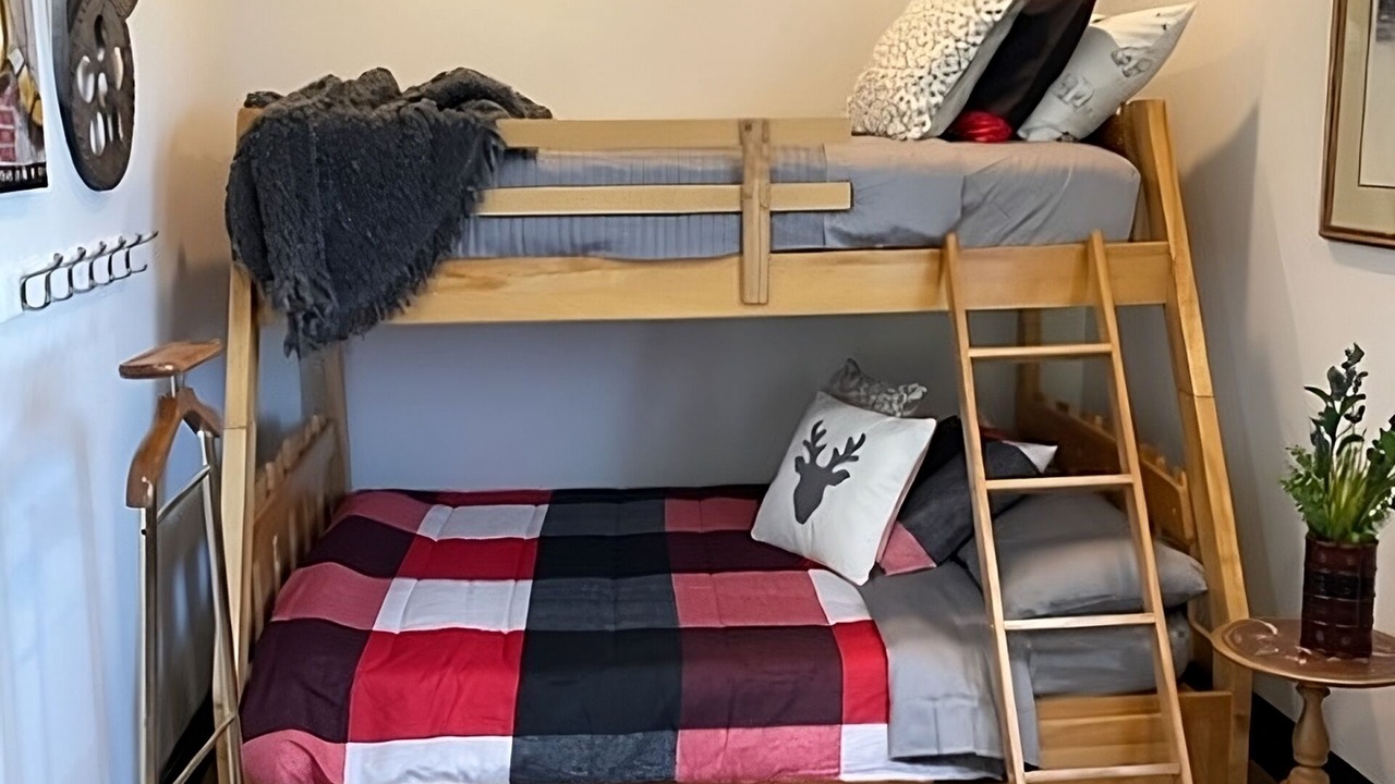 Photo of Bedroom in New Tecumseth