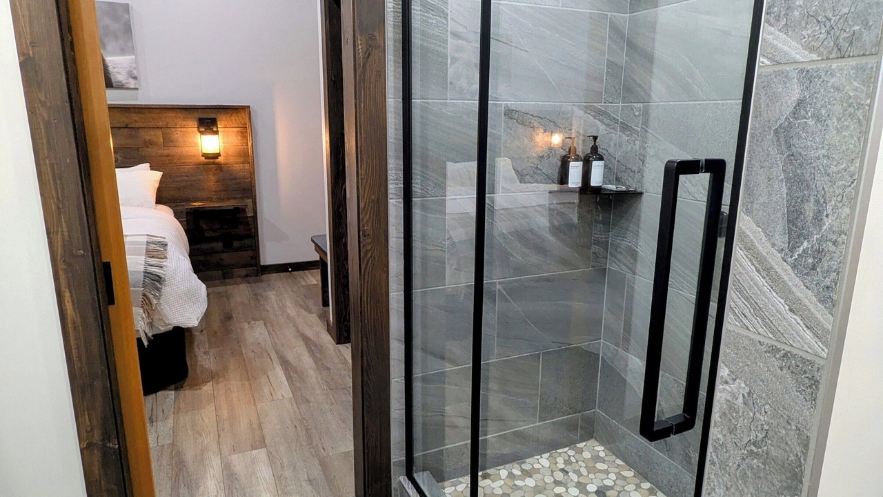 Photo of Bathroom in Valemount