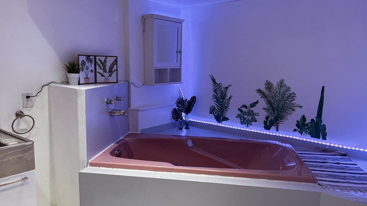 Photo of Bathroom in Niagara Falls