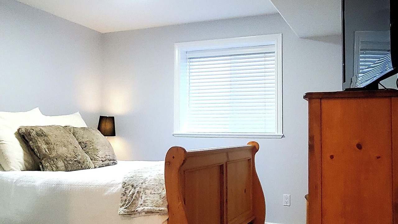 Photo of Bedroom in Cloverdale