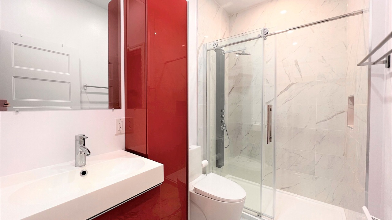 Photo of Bathroom in Plateau Mont Royal