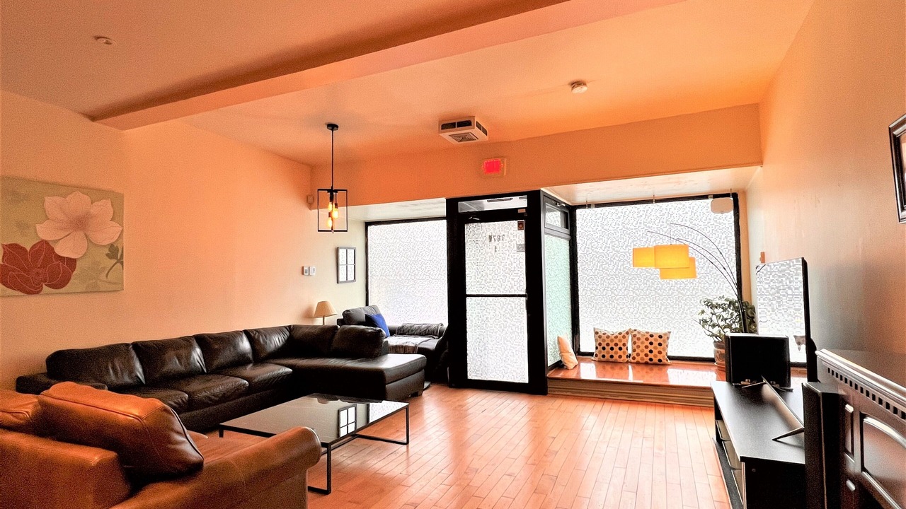 Photo of Livingroom in Plateau Mont Royal