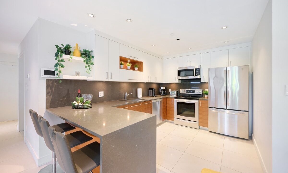 Photo of Kitchen in West Vancouver