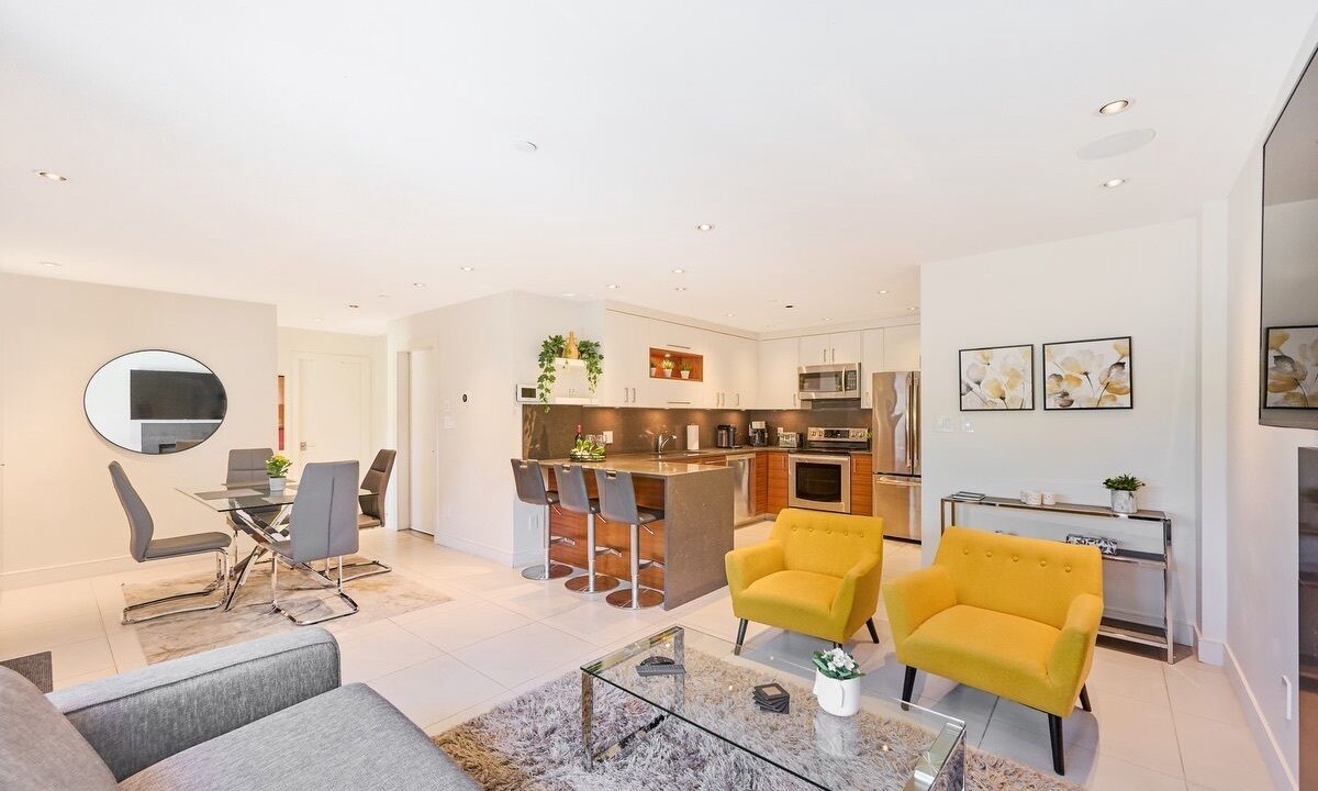 Photo of Livingroom in West Vancouver