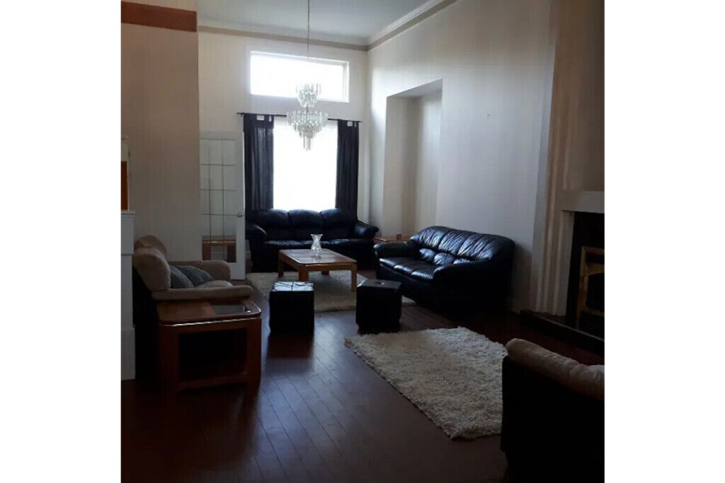 Photo of Livingroom in West Newton - Highway 10