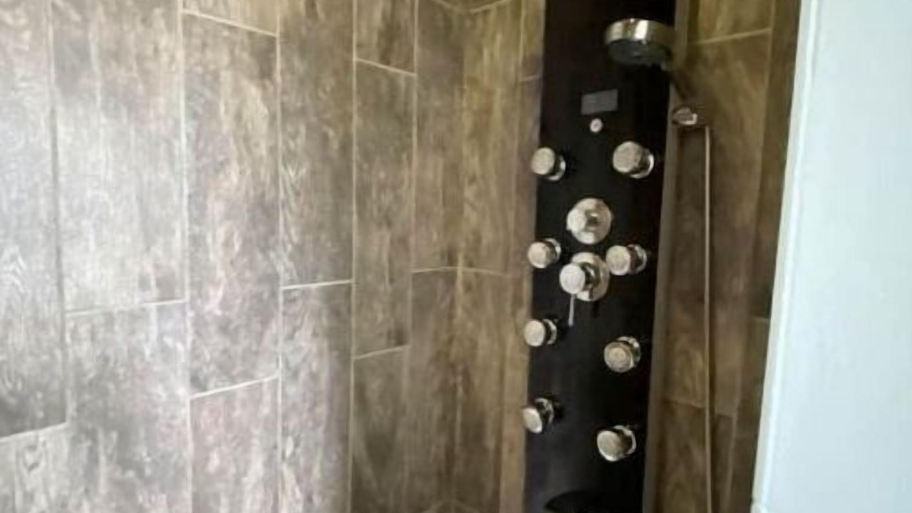 Photo of Bathroom in Fort Erie