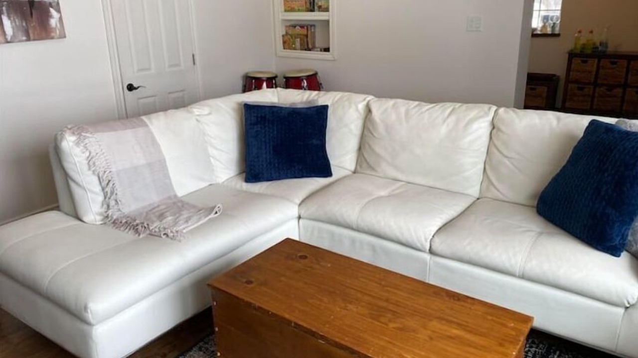 Photo of Livingroom in Fort Erie