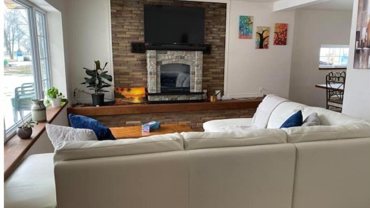 Photo of Livingroom in Fort Erie