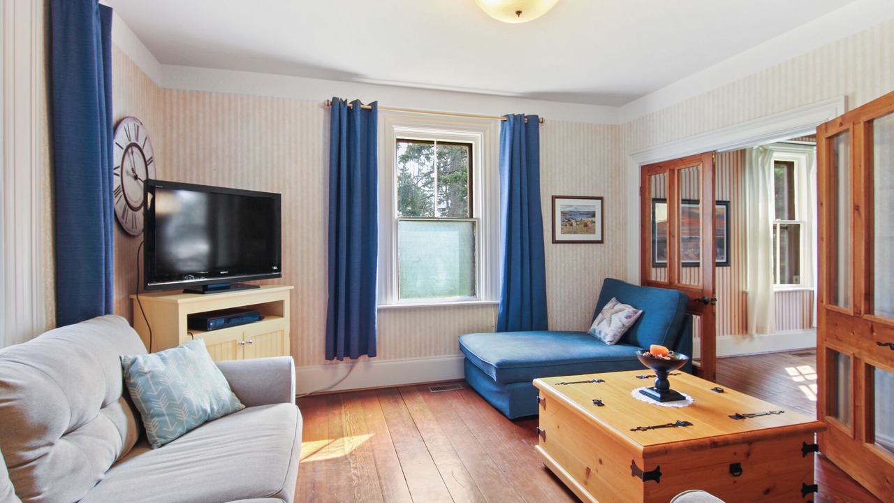 Photo of Livingroom in Green Gables