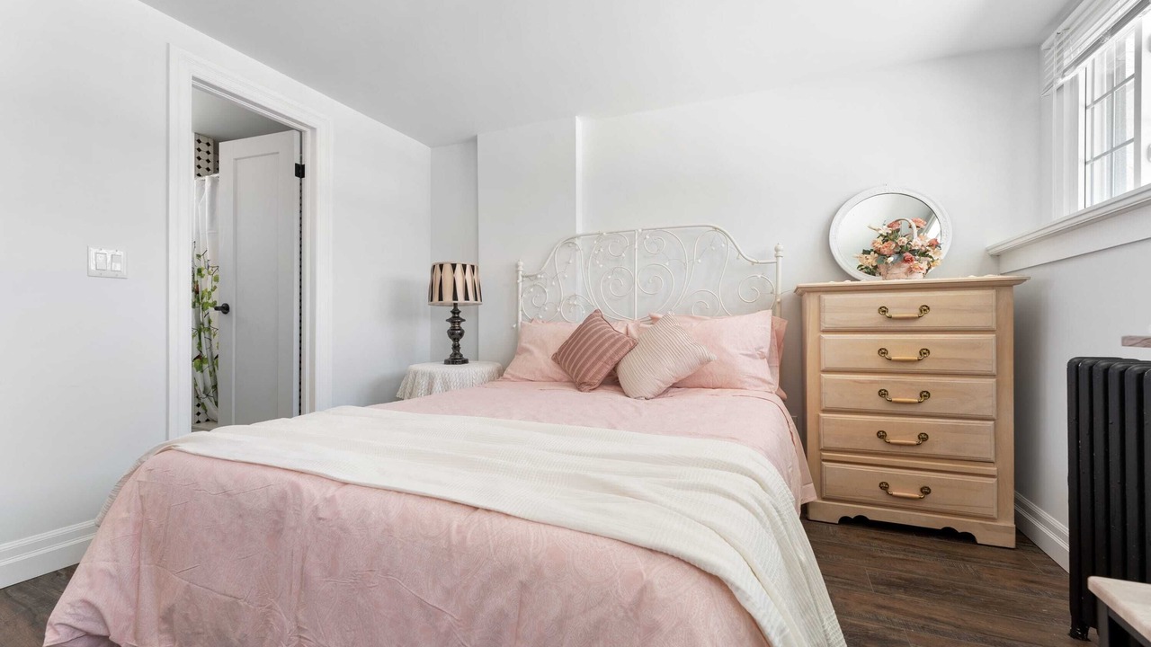 Photo of Bedroom in Burlington