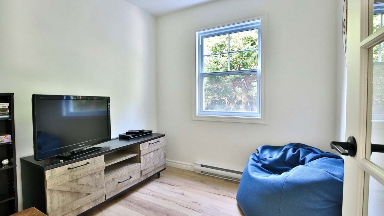 Photo of Livingroom in Dunham