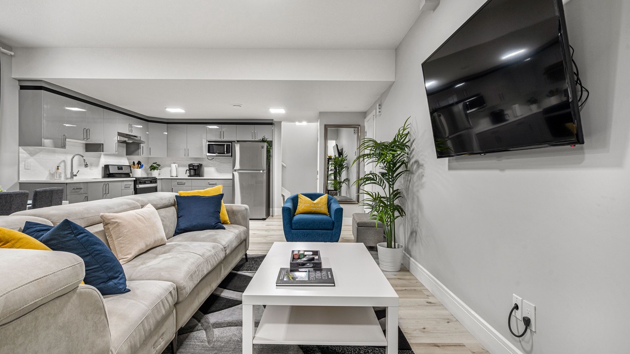 Photo of Livingroom in Southeast Edmonton