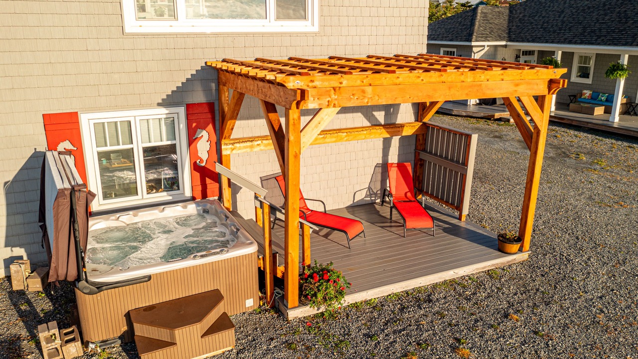 Photo of Patio Balcony in Cape Sable Island