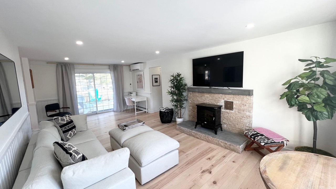 Photo of Livingroom in Charlottetown