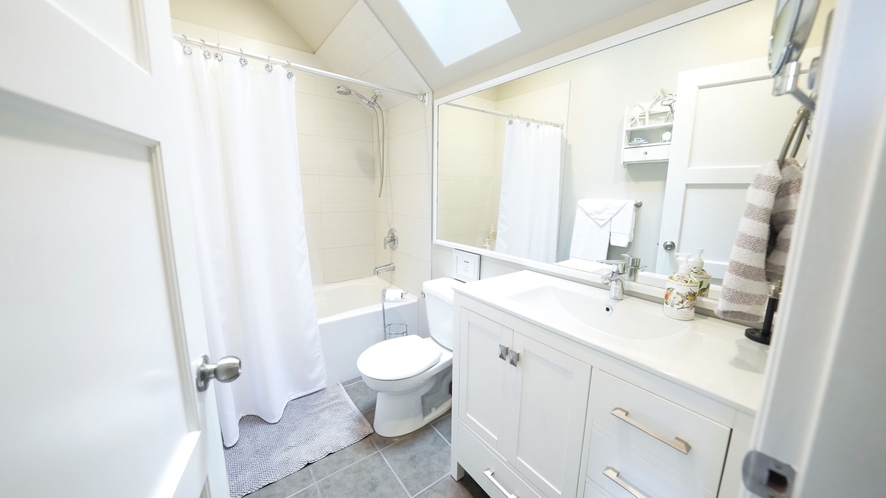Photo of Bathroom in Cowichan Bay