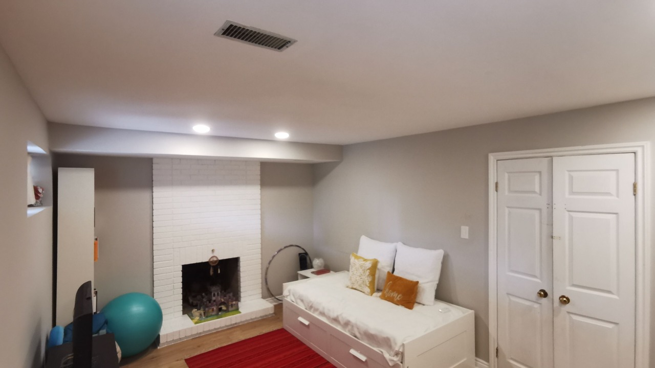 Photo of Bedroom in Oakwood Village
