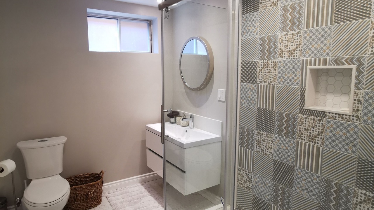 Photo of Bathroom in Oakwood Village