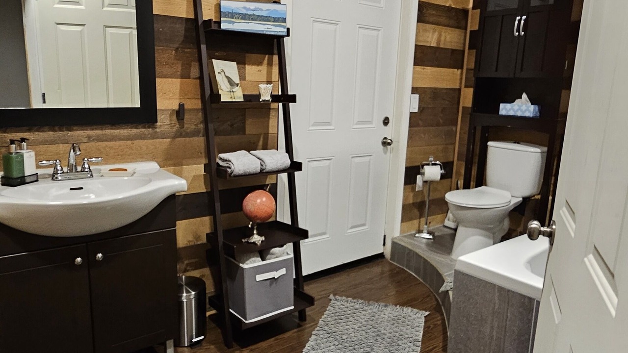 Photo of Bathroom in Regional District of Nanaimo
