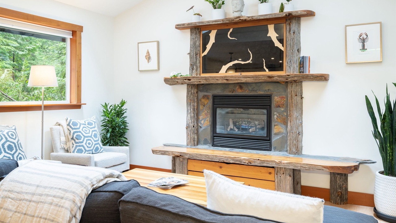 Photo of Livingroom in Tofino