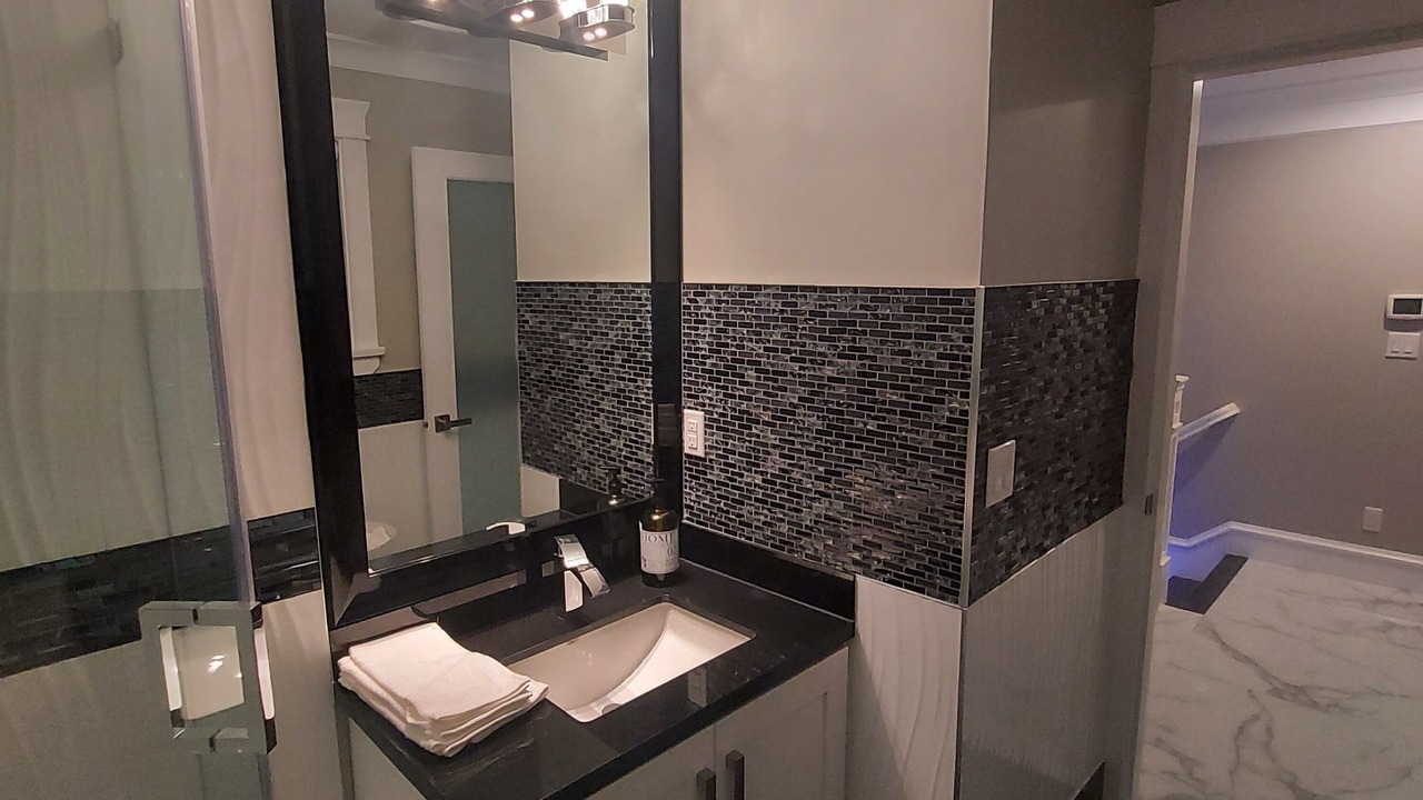 Photo of Bathroom in Vancouver South