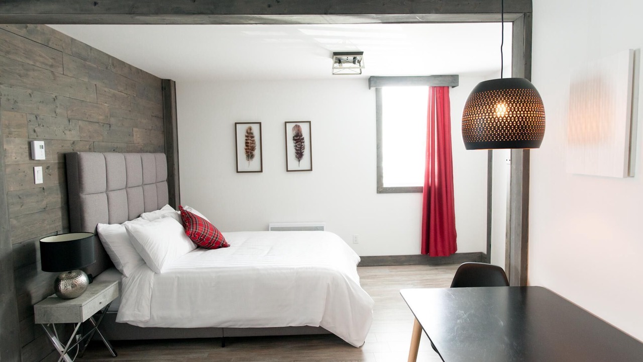 Photo of Bedroom in Rouyn-Noranda