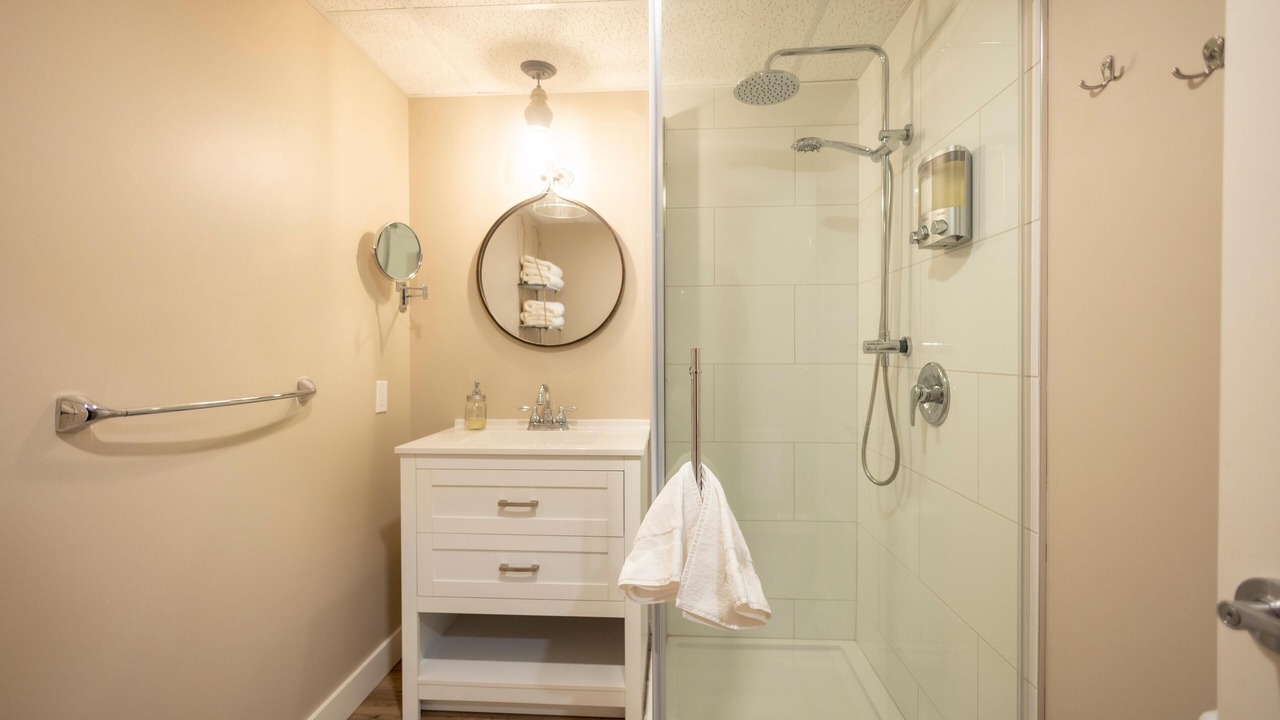 Photo of Bathroom in Rouyn-Noranda