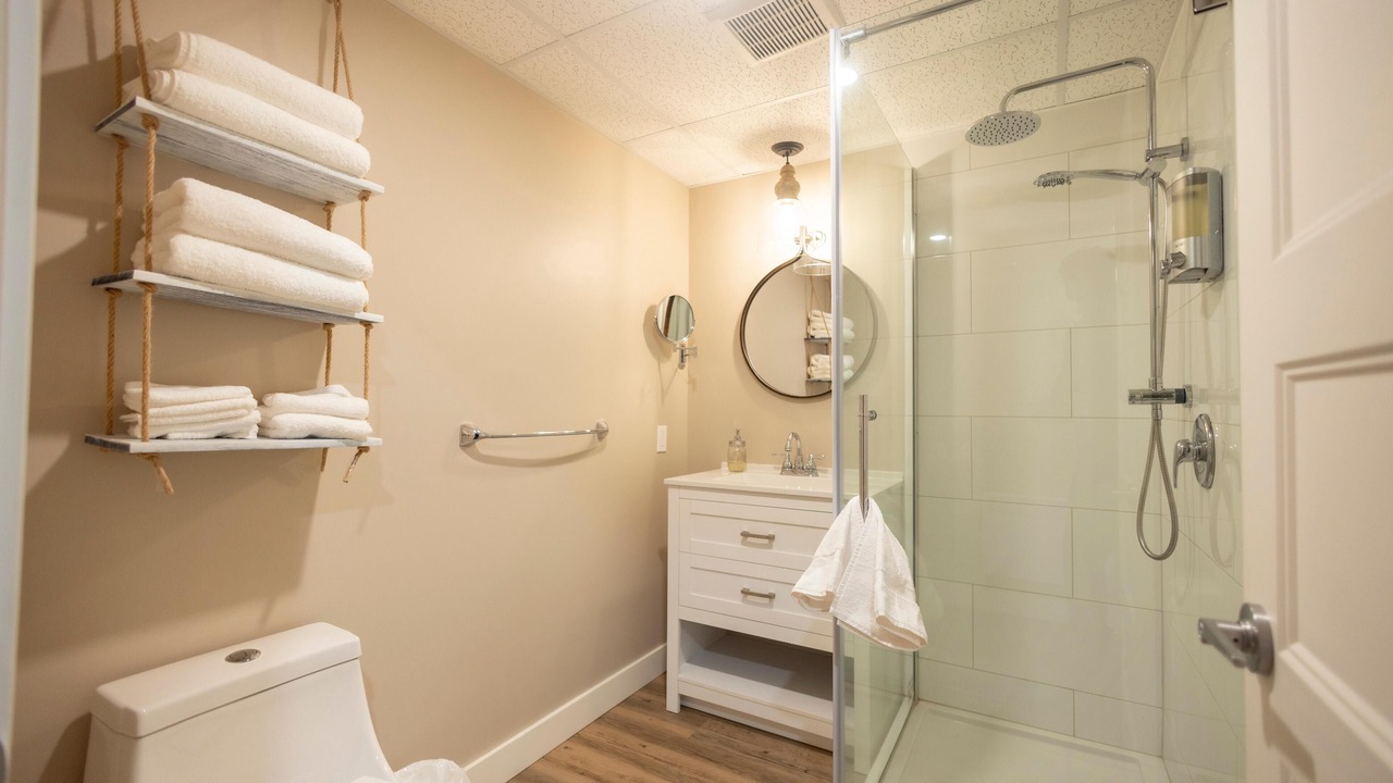 Photo of Bathroom in Rouyn-Noranda