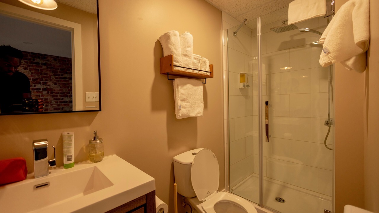 Photo of Bathroom in Rouyn-Noranda