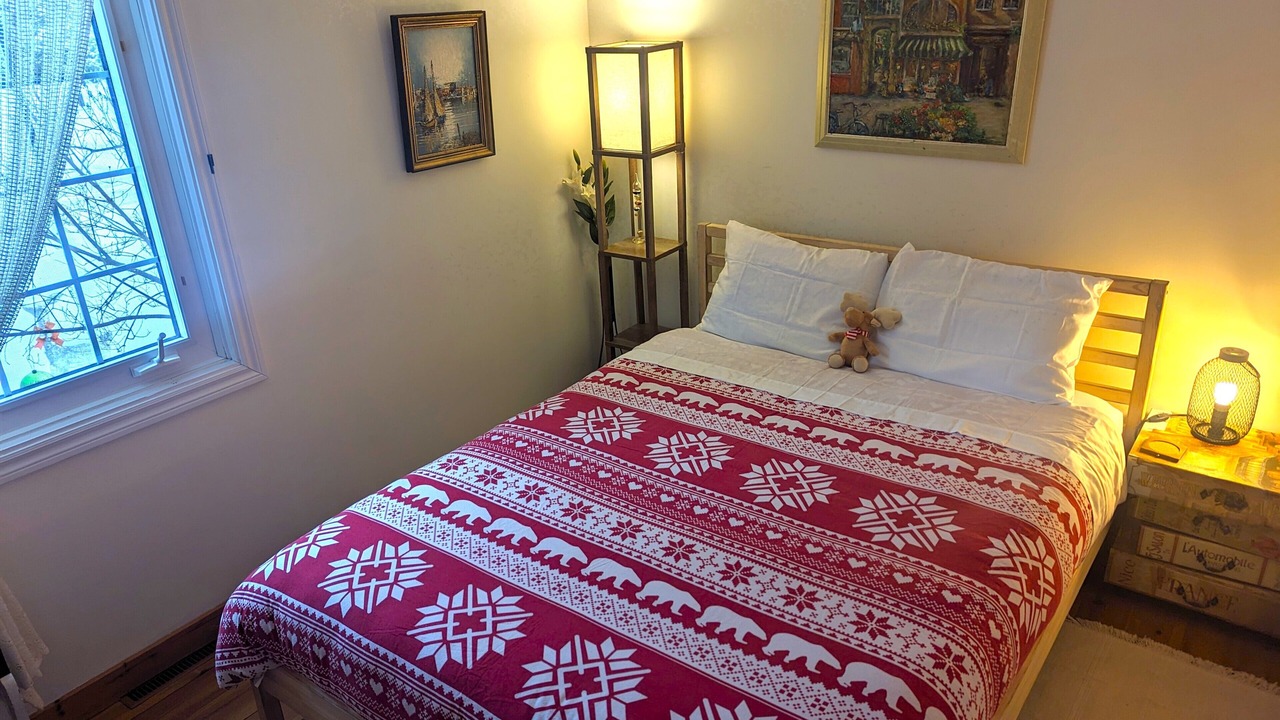 Photo of Bedroom in Val Morin