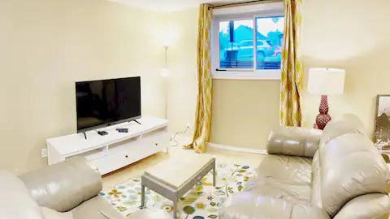 Photo of Livingroom in Jasper Place