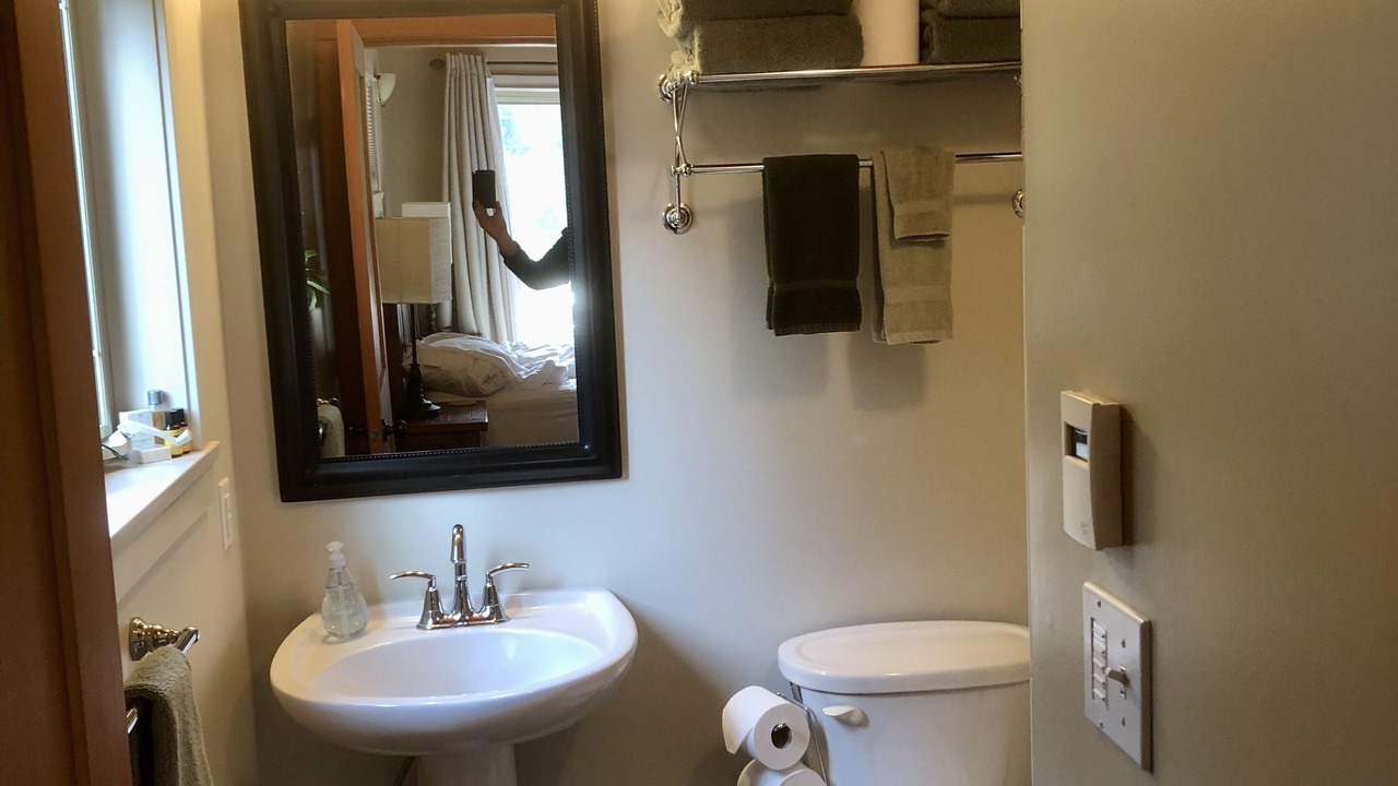 Photo of Bathroom in Gold Bridge