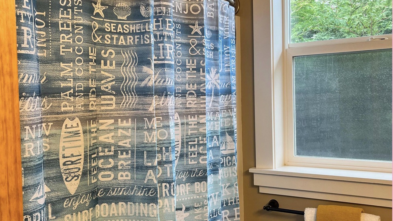 Photo of Bathroom in Regional District of Nanaimo