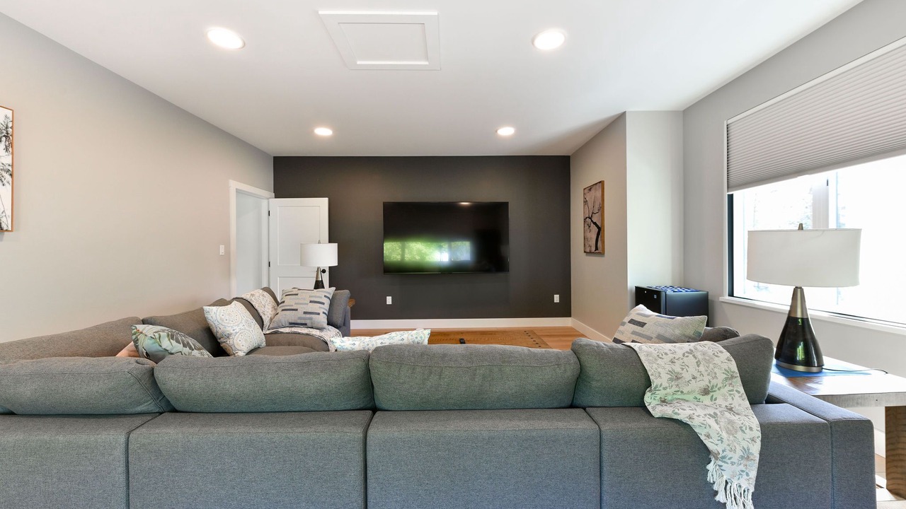 Photo of Livingroom in Okanagan-Similkameen