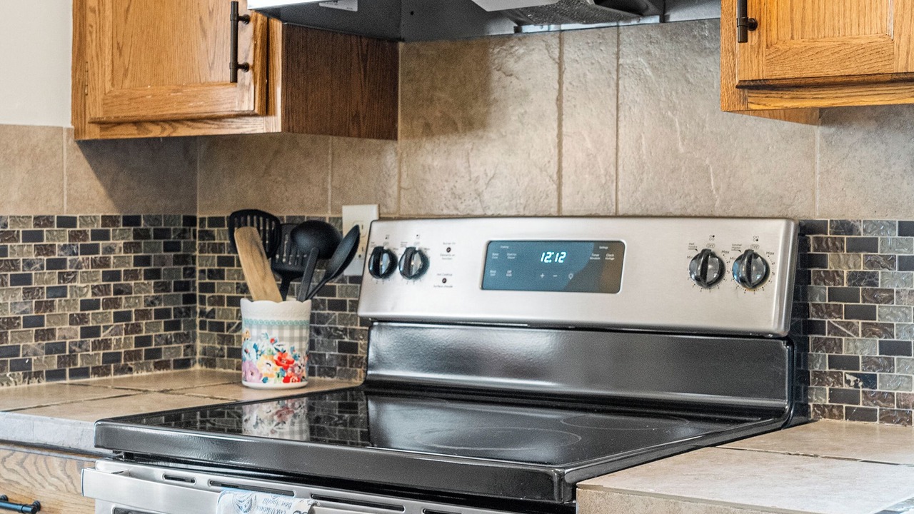 Photo of Kitchen in Southeast Calgary