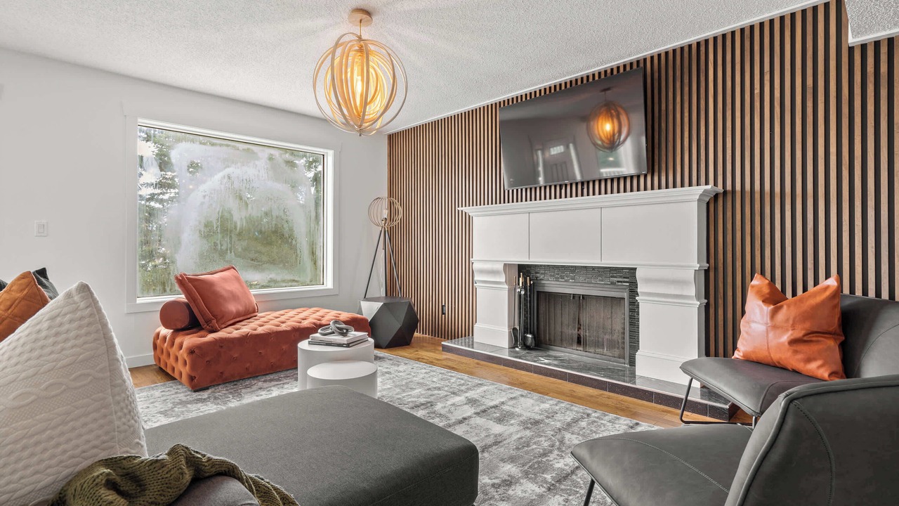 Photo of Livingroom in Sylvan Lake