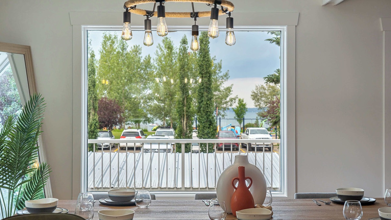 Photo of Livingroom in Sylvan Lake