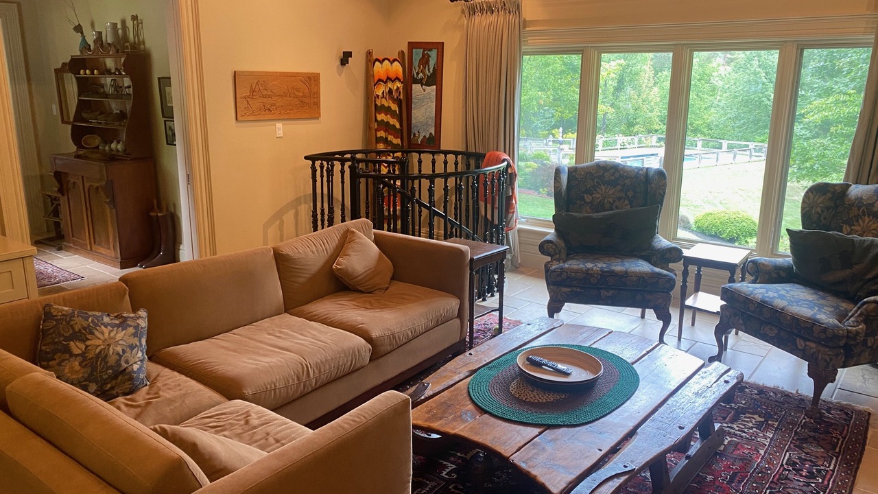 Photo of Livingroom in Mulmur